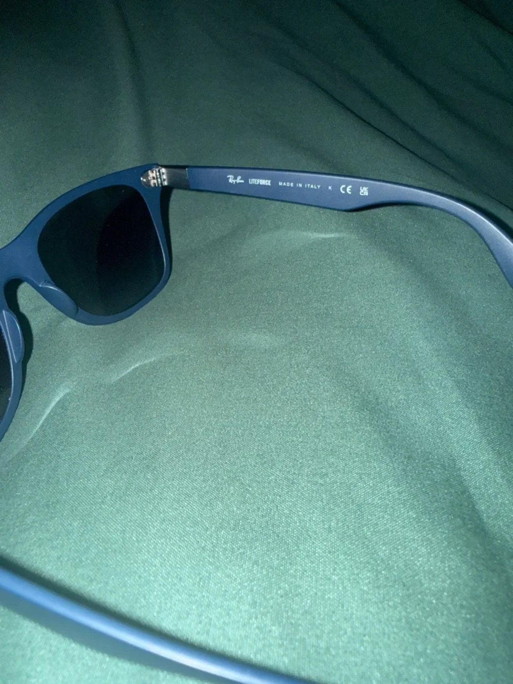 Ray-Ban Wayfarer Liteforce RB4195 matte blue - 52mm